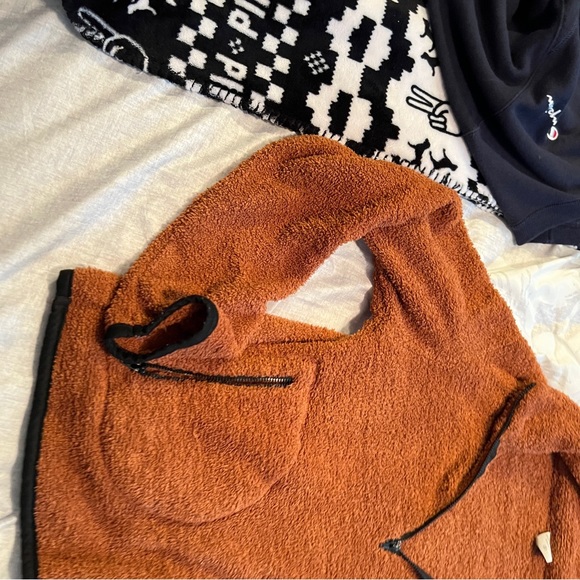 Women top - Picture 2 of 8